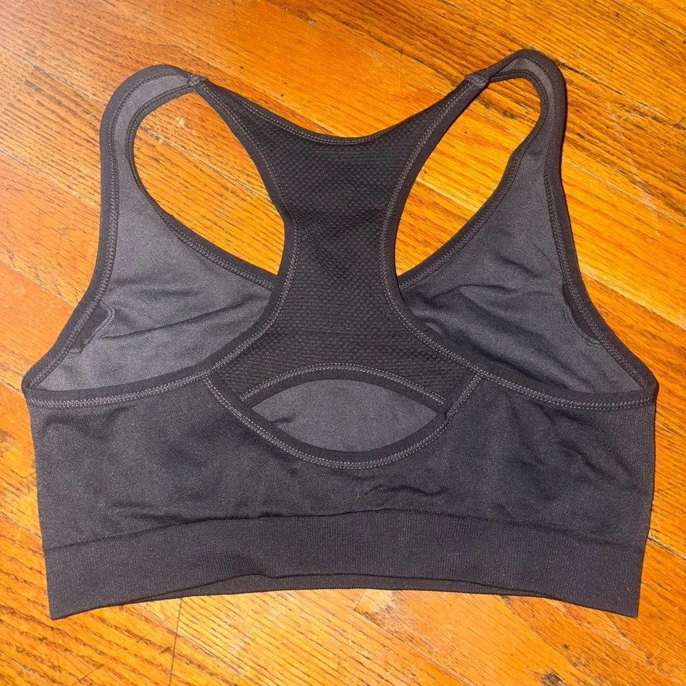 Grey Razorback Sports Bra - Picture 2 of 4